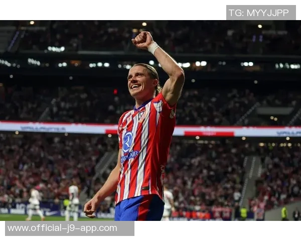 兹沃勒有意引进杜伊斯堡门将布劳内多家德乙英冠球队也在关注 兹沃勒有意引进杜伊斯堡门将布劳内多家德乙英冠球队也在关注