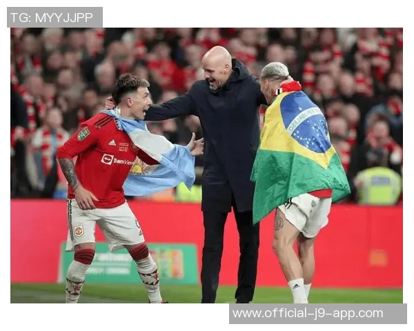 英媒称米堡主帅接掌狼队机会增加滕哈赫与阿贾克斯关系升温