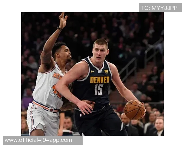 绝杀回合暂停时勇士换防守球员的背后策略分析与阿德尔曼的战术思考