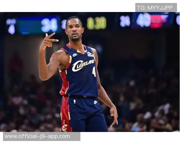 莫布里罚球表现不佳引发阿特金森关注或因心态信心不足所致 莫布里罚球表现不佳引发阿特金森关注或因心态信心不足所致