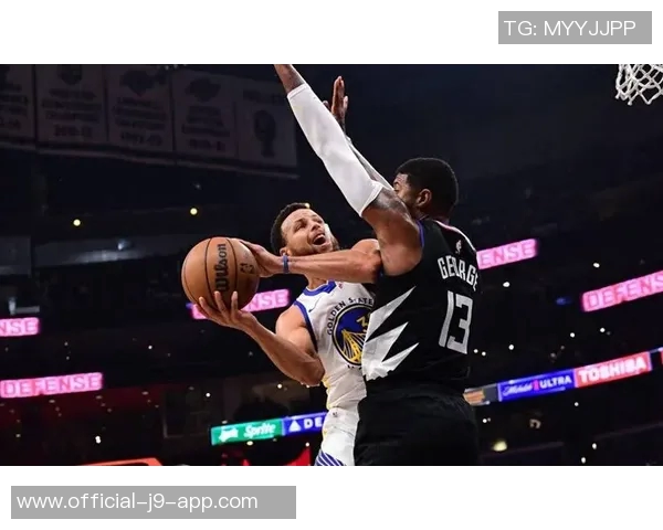 德里克琼斯自信称与科林斯是联盟弹跳力最强组合的事实分享