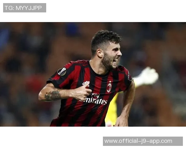 法布雷加斯盛赞科莫表现超越AC米兰帕斯伪九号角色发挥出色